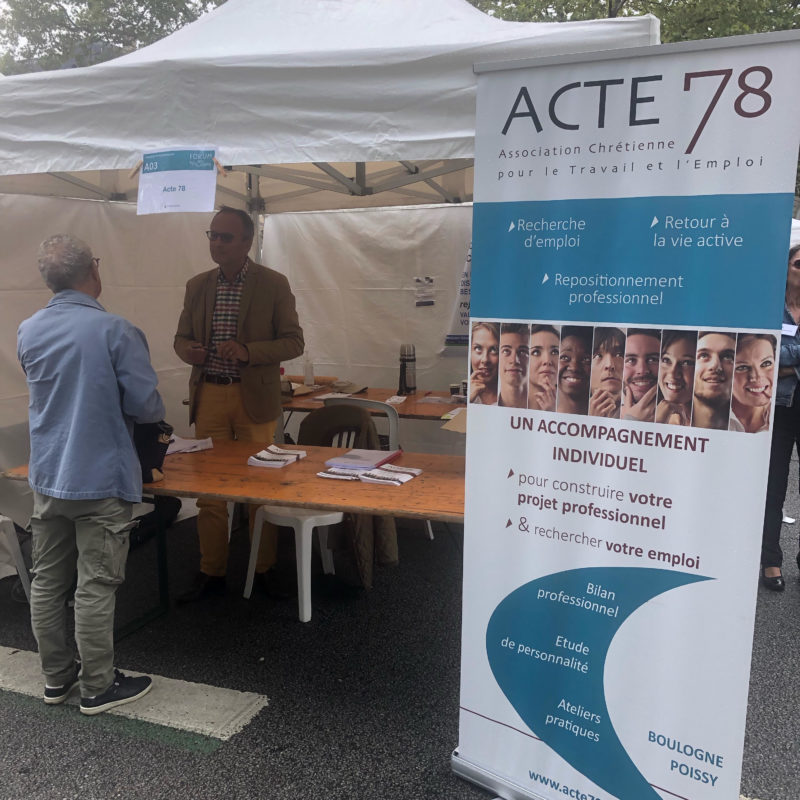 Acte 78 participe régulièrement aux forums de l'emploi de Versailles